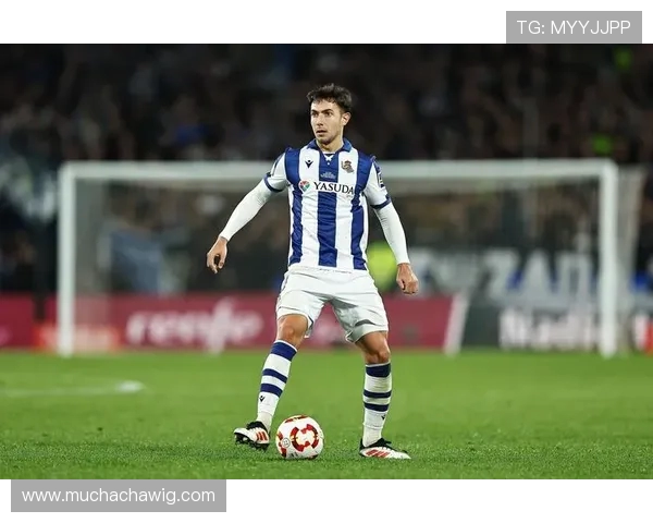 苏比门迪强调后腰全面性，风格始终如一